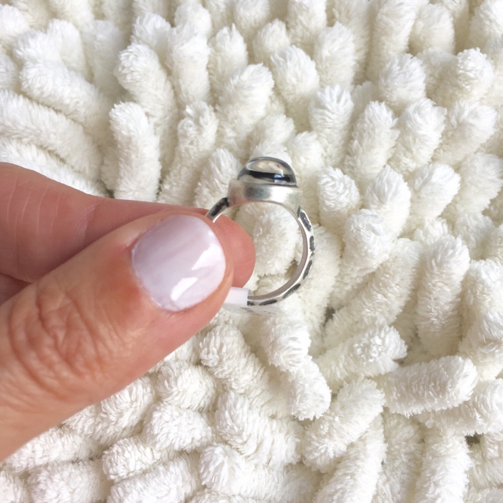 HAMMERED BAND STATEMENT MOOD RING - Picture 3 of 6